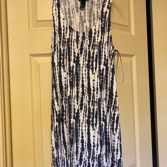 H&M Maxi Dress - Picture 2 of 4
